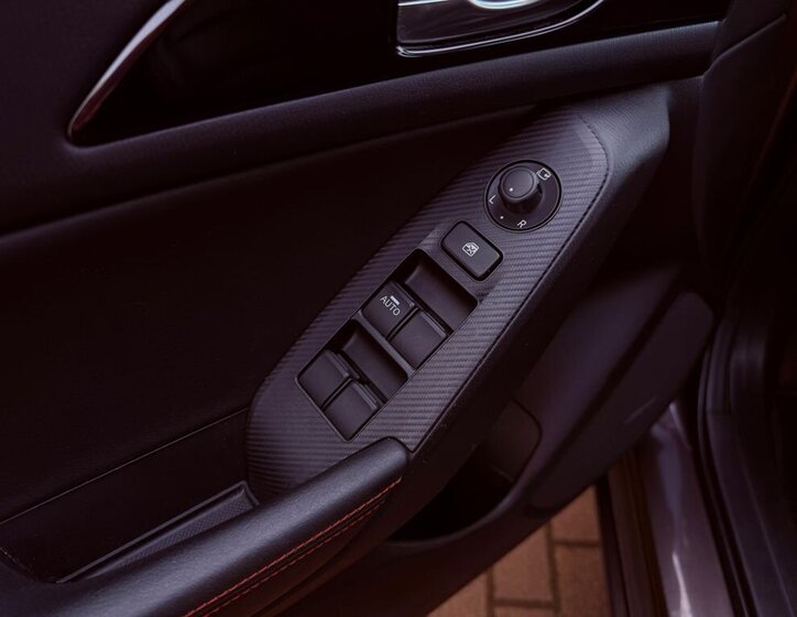 Mazda 3 Sedan / Limuzína 2,0 l 88 kw