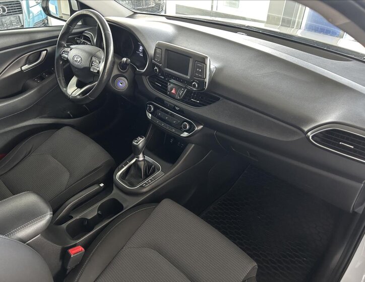 Hyundai i30 Kombi 998,0 88 kw