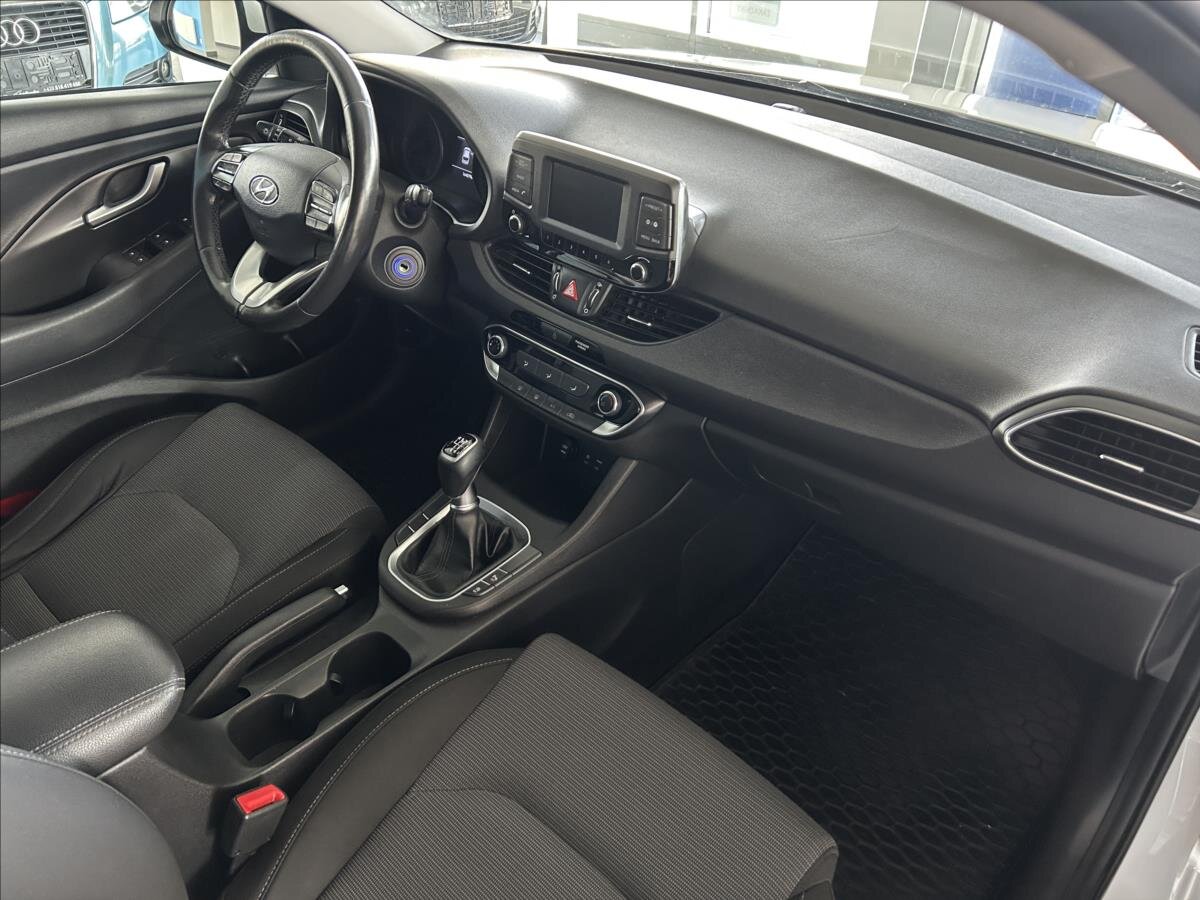 Hyundai i30 Kombi 998,0 88 kw