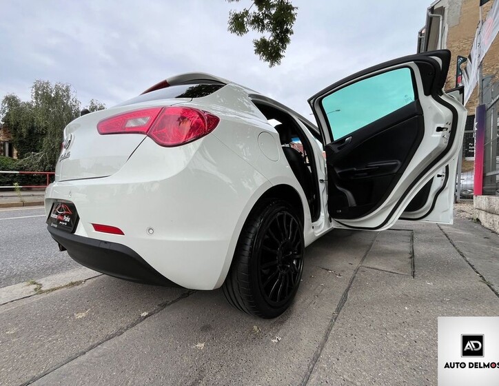 Alfa Romeo Giulietta 17