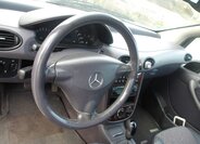 Mercedes-Benz Třídy A Hatchback 1,6 l 75 kw