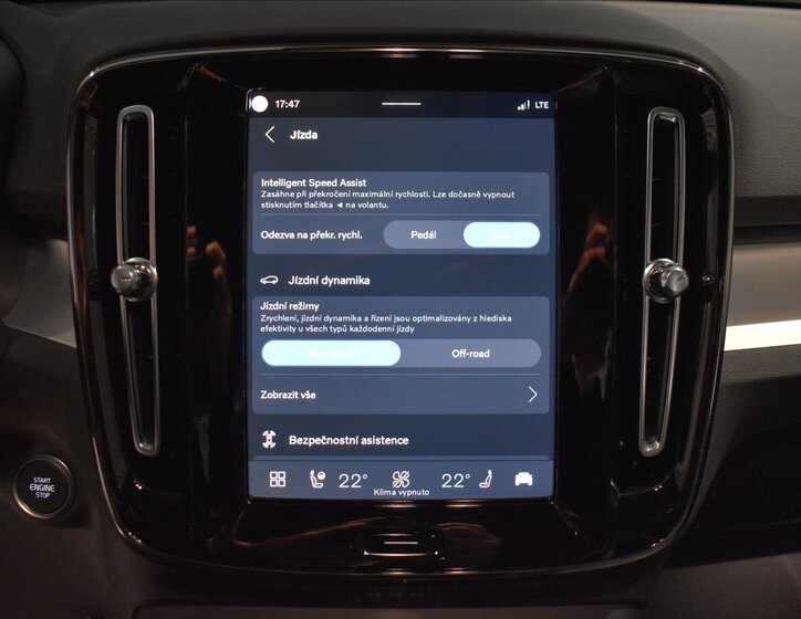 Volvo XC40 SUV 2,0 l 120 kw