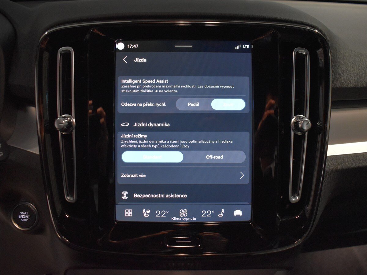 Volvo XC40 SUV 2,0 l 120 kw