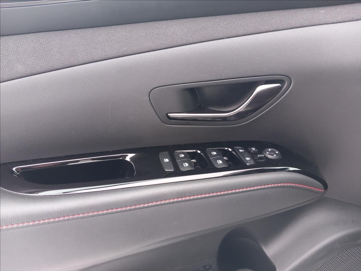 Hyundai Tucson SUV 1,6 l 110 kw