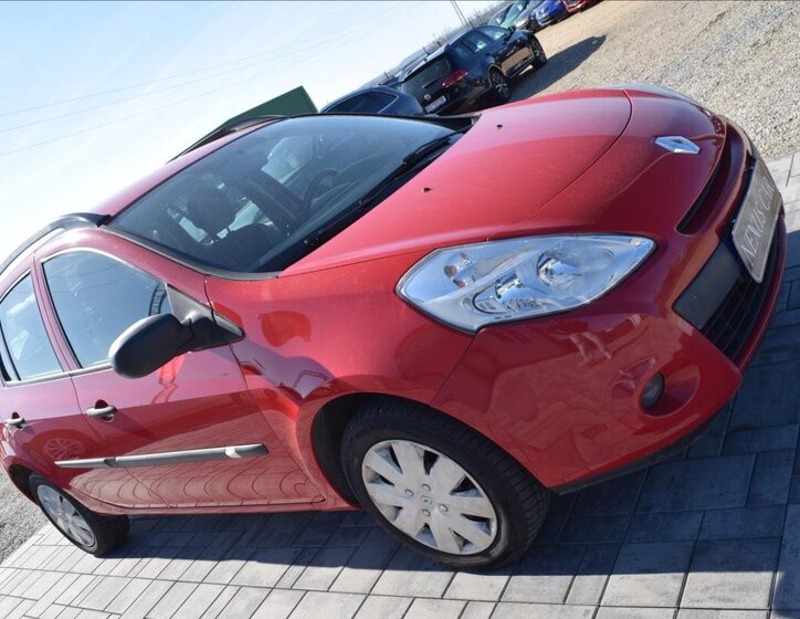 Renault Clio Kombi 1,1 l 74 kw