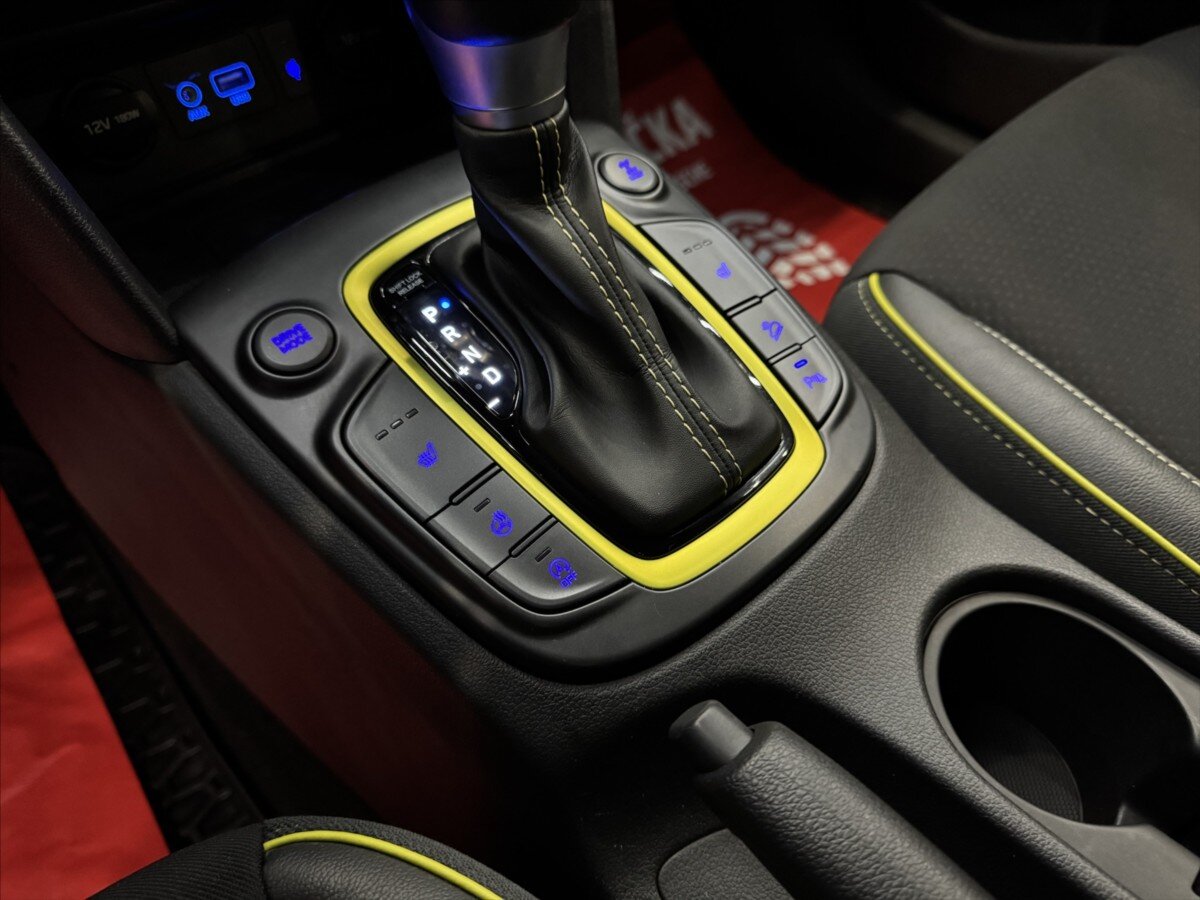 Hyundai Kona SUV / Terénní 1,6 l 130 kw