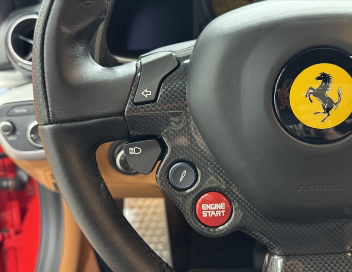 Ferrari F12 Berlinetta Kupé 6,3 l 541 kw