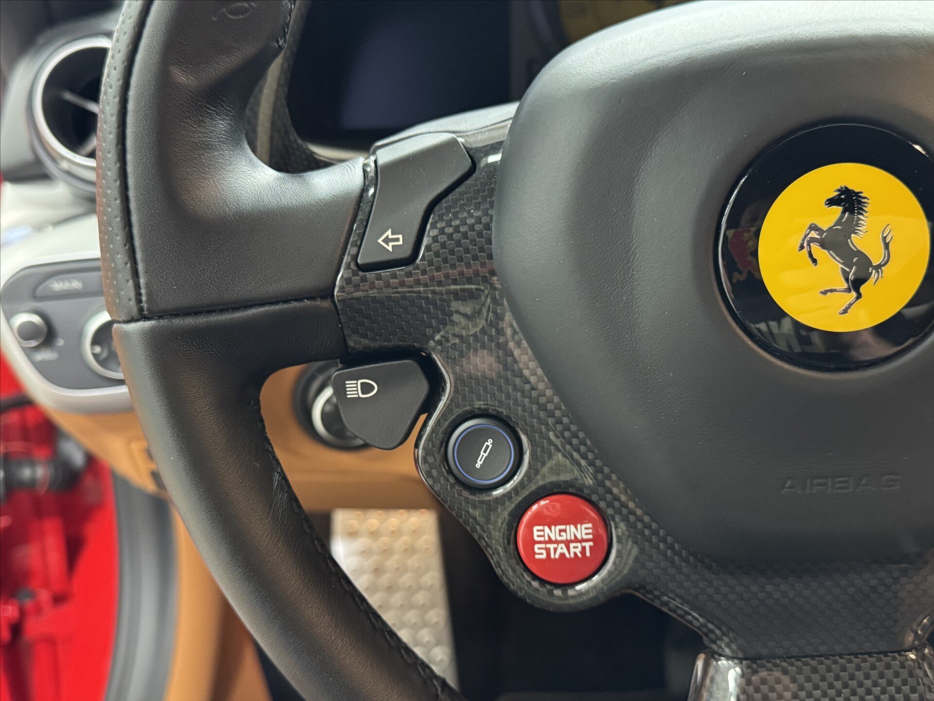 Ferrari F12 Berlinetta Kupé 6,3 l 541 kw