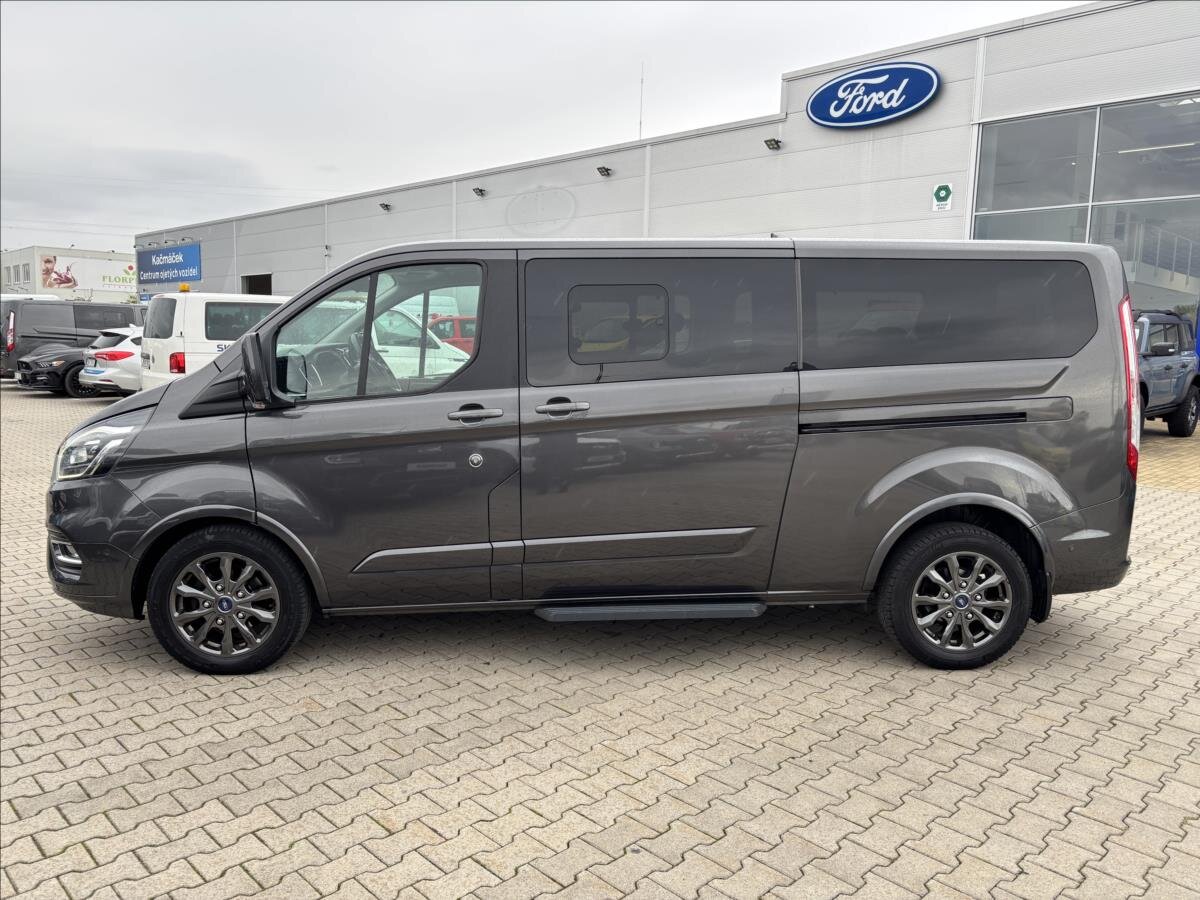 Ford Tourneo Custom Kombi 2,0 l 136 kw