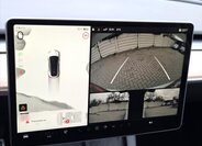 Tesla Model Y SUV / Terénní 0,0 393 kw