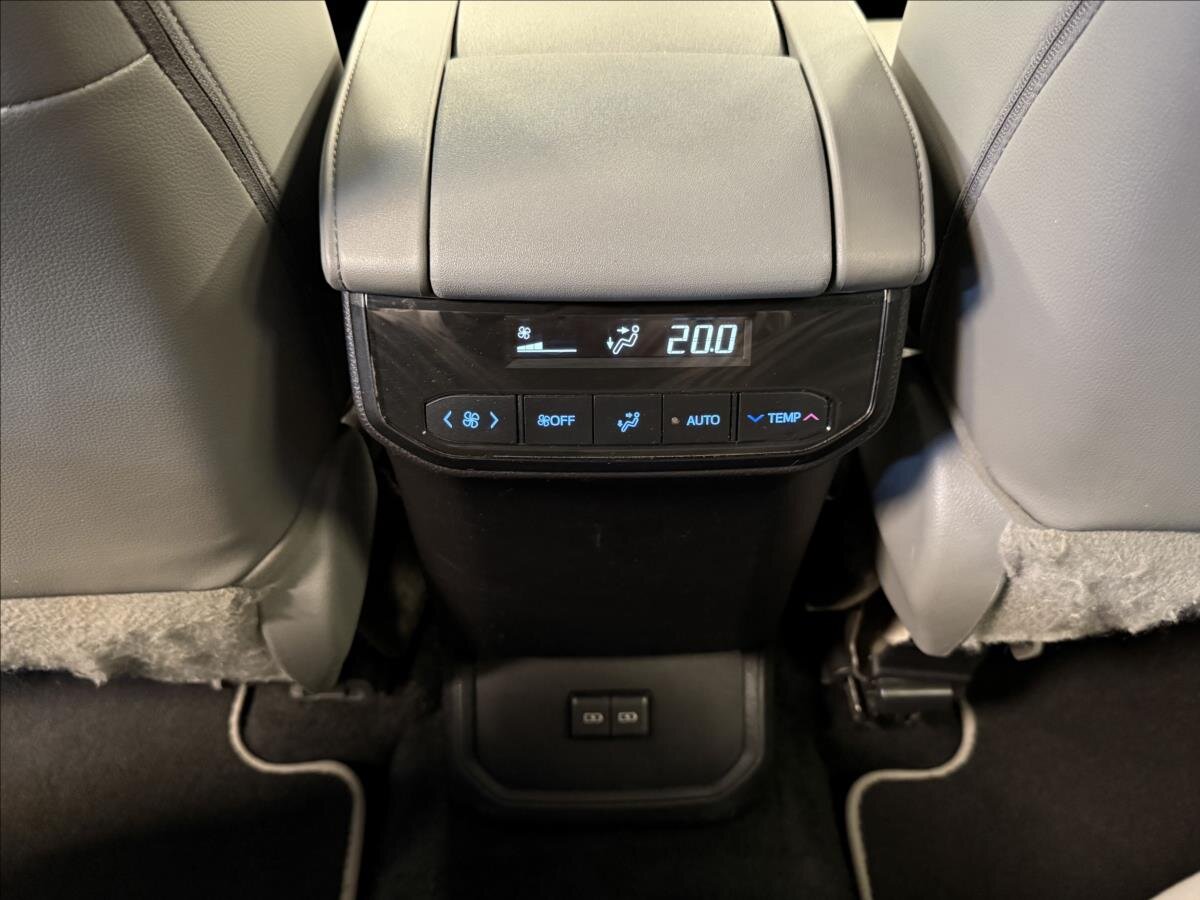 Toyota Highlander SUV / Terénní 2,5 l 140 kw