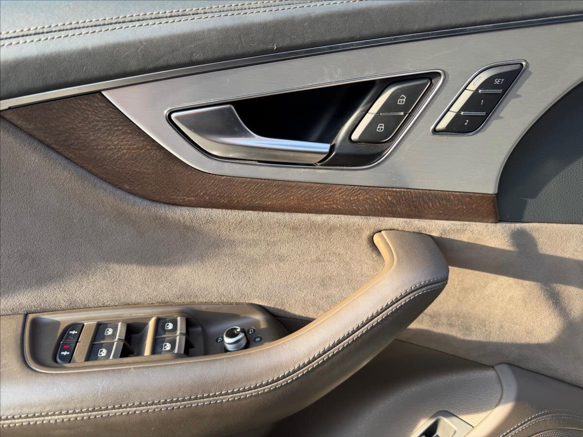 Audi Q7 SUV / Terénní 3,0 l 200 kw