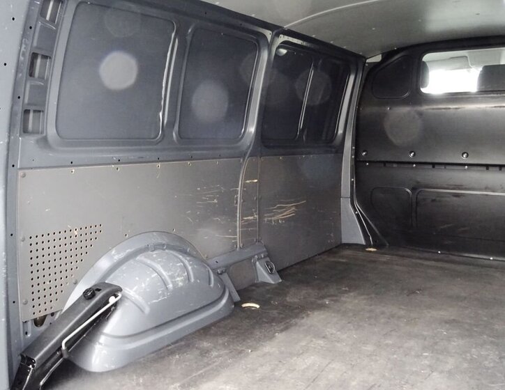 Volkswagen Transporter Skříň 2,0 l 110 kw