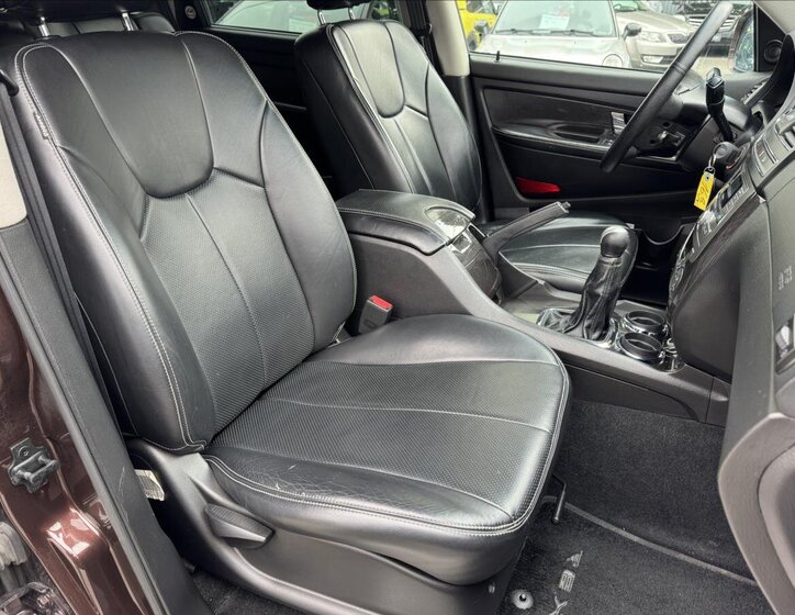 SsangYong Rexton SUV / Terénní 2,0 l 114 kw