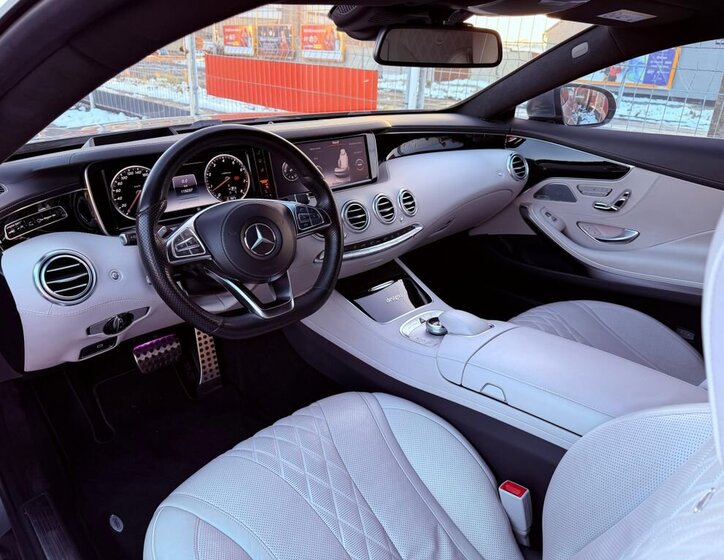 Mercedes-Benz Třídy S 14