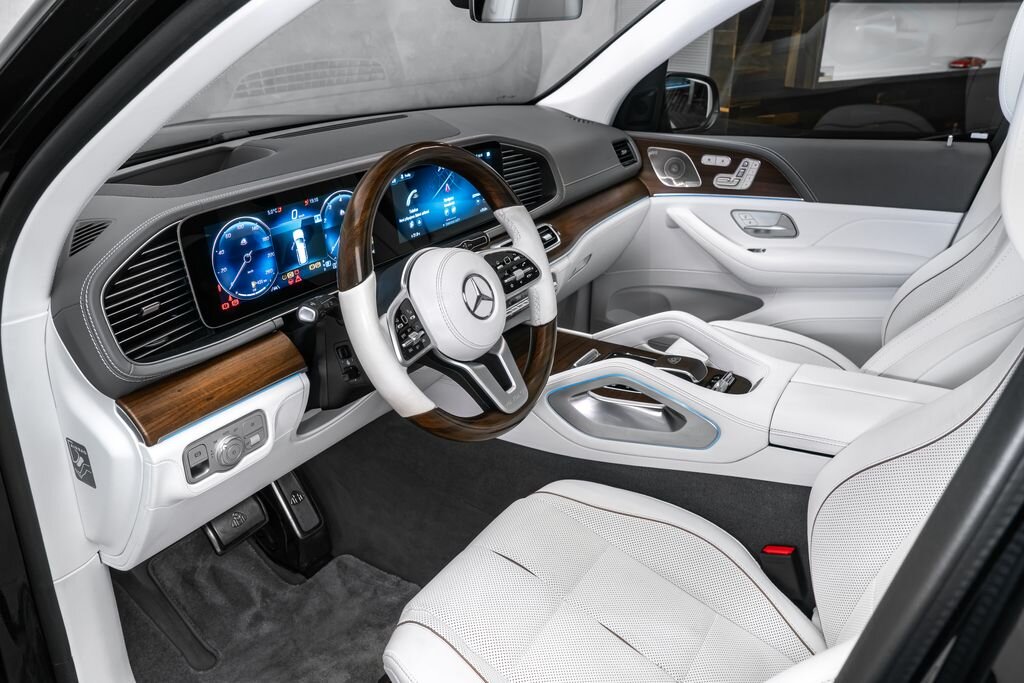 Mercedes-Benz GLS SUV 4,0 l 410 kw