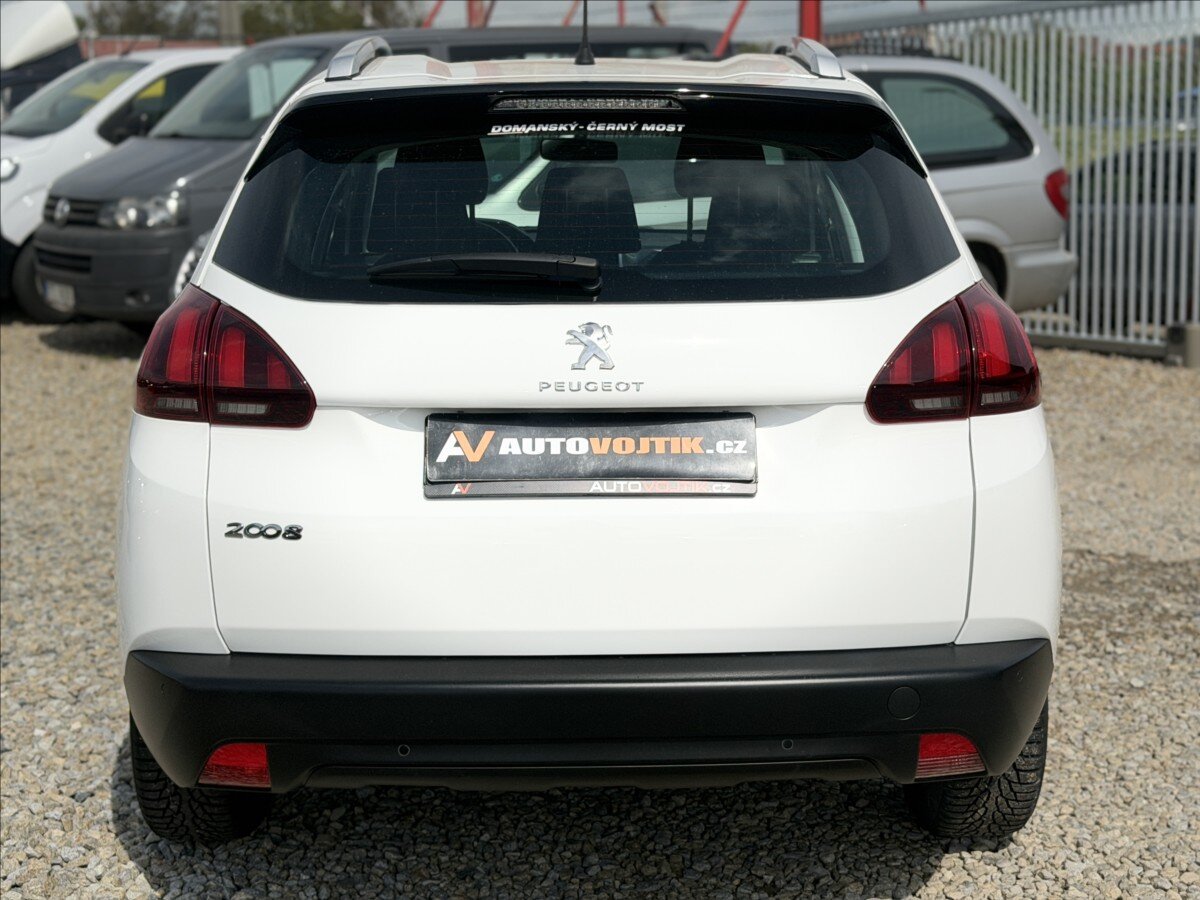 Peugeot 2008 SUV / Terénní 1,2 l 61 kw