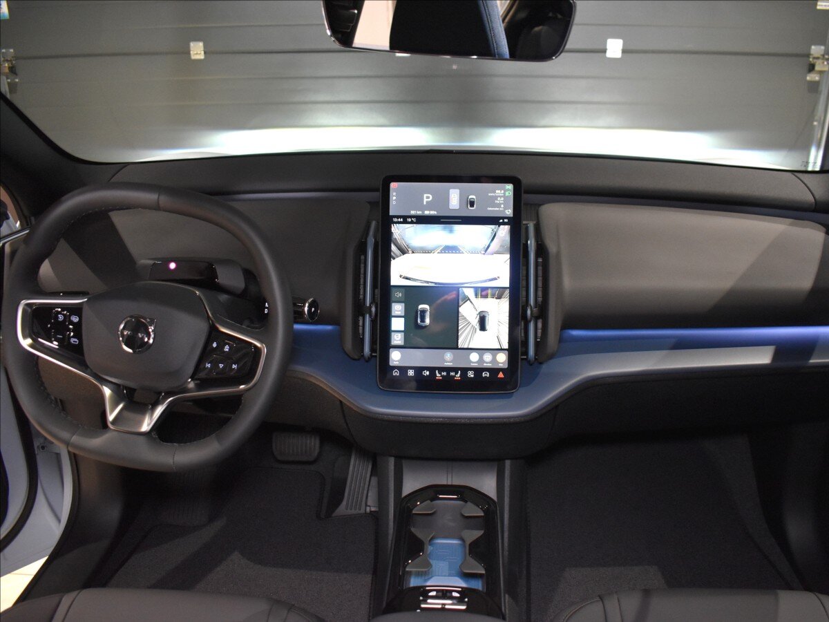 Volvo EX30 SUV / Terénní 0,0 315 kw