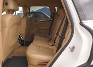 Porsche Cayenne SUV 3,0 l 176 kw