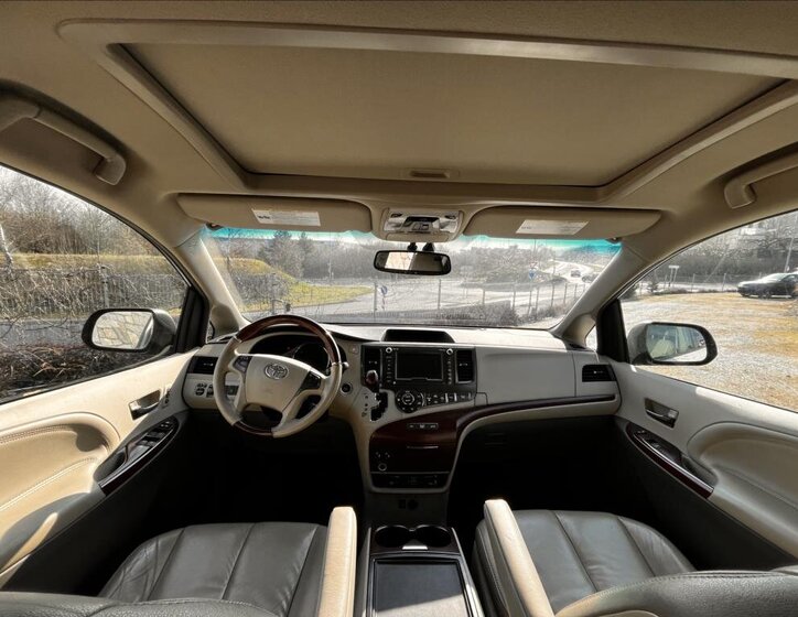 Toyota Sienna MPV 3,5 l 198 kw