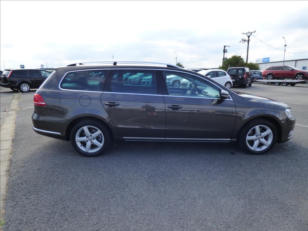 Volkswagen Passat Kombi 2,0 l 130 kw