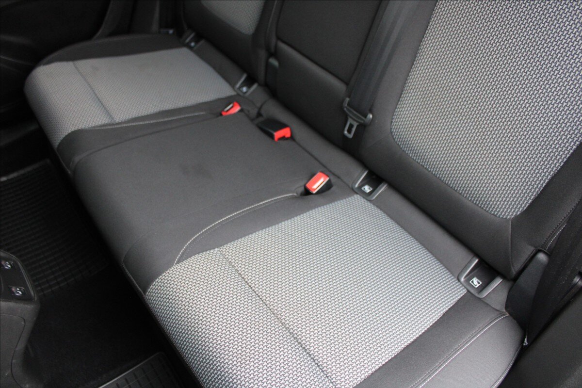 Opel Grandland X SUV / Terénní 1,2 l 96 kw