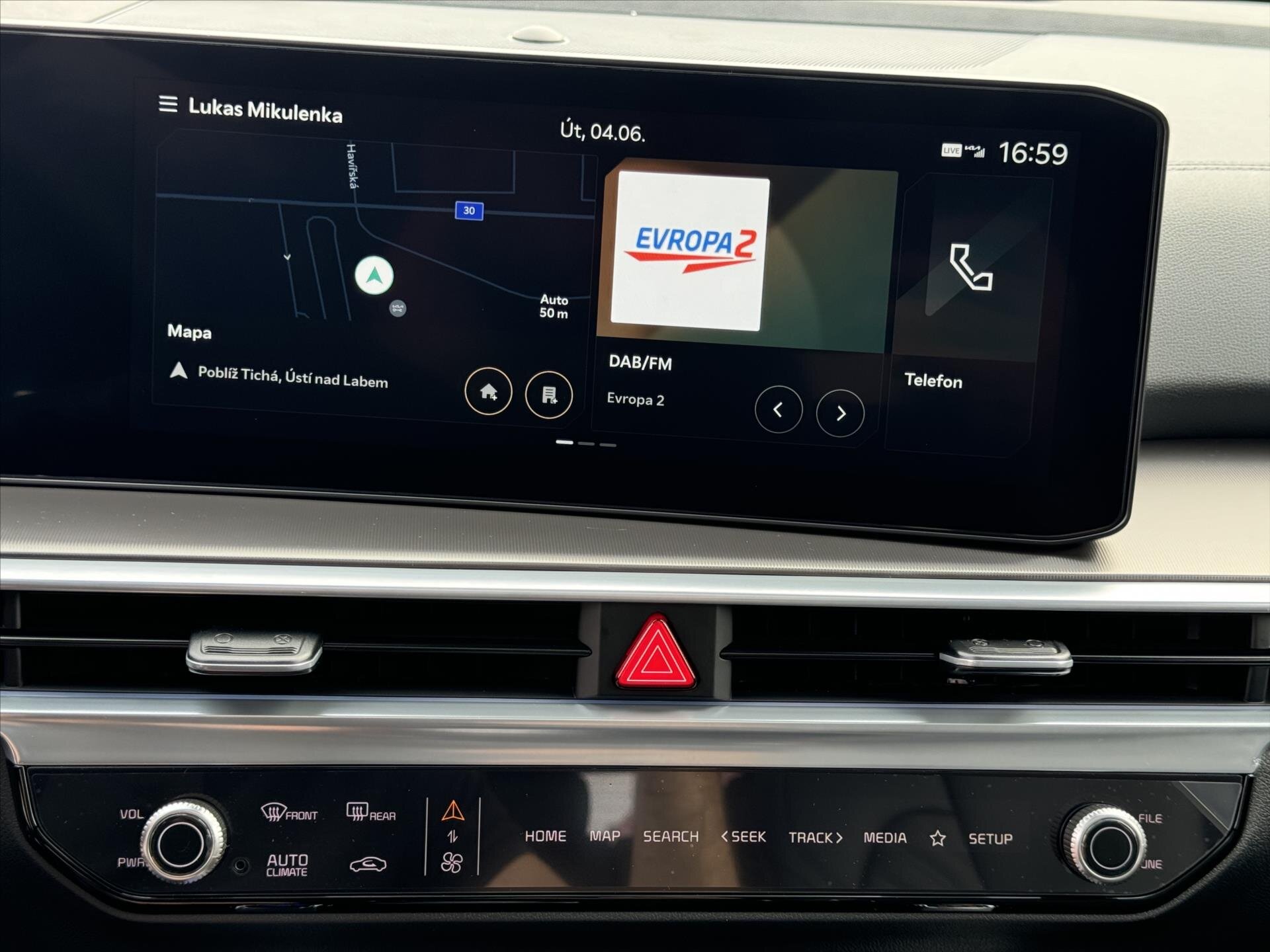 KIA Sorento SUV / Terénní 2,2 l 142 kw