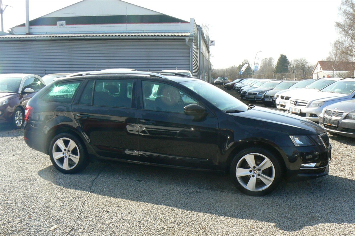 Škoda Octavia Kombi 2,0 l 110 kw
