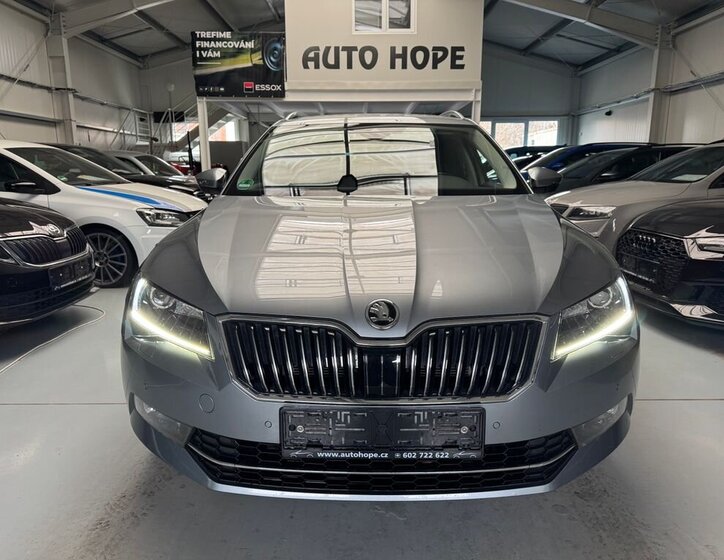 Škoda Superb Kombi 2,0 l 140 kw