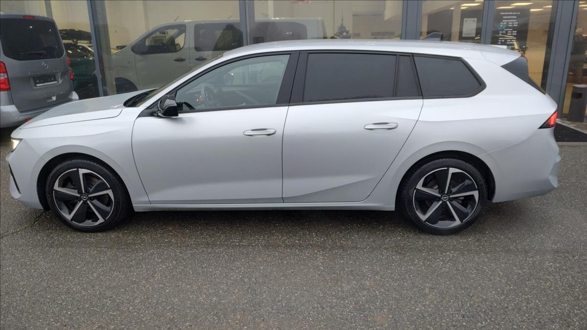 Opel Astra Kombi 1,2 l 96 kw