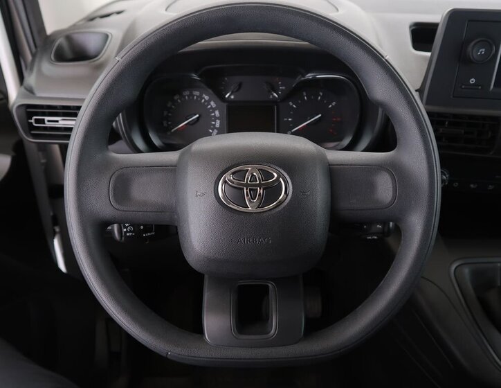 Toyota ProAce Skříň 1,5 l 75 kw