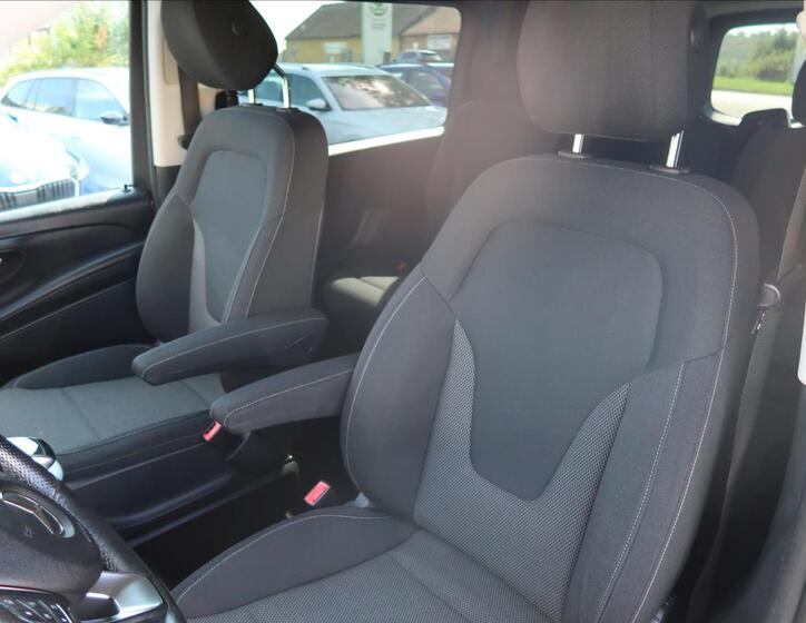 Mercedes-Benz Vito 10