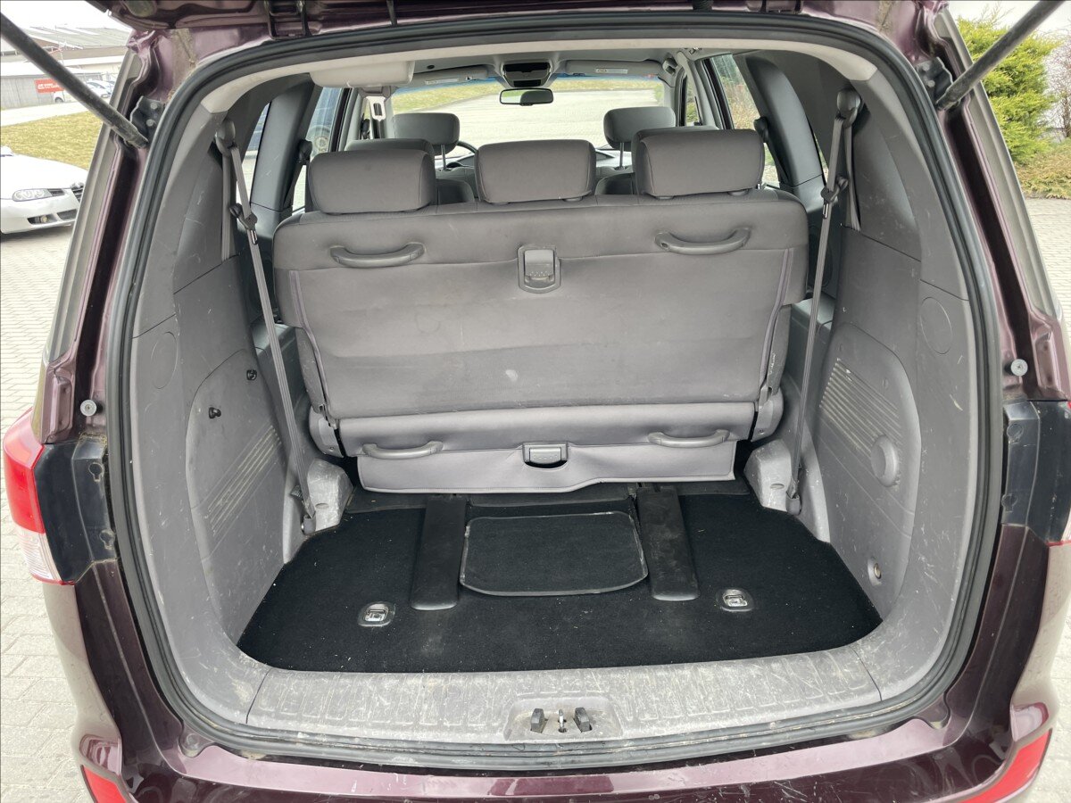 SsangYong Rodius SUV / Terénní 2,0 l 114 kw