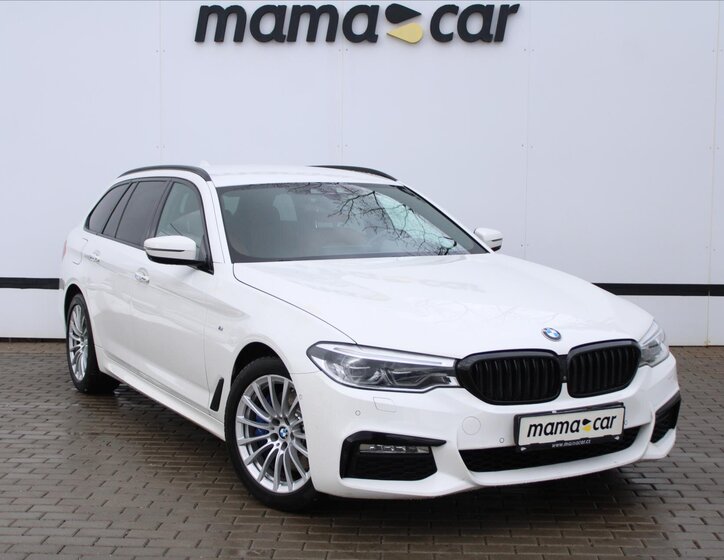 BMW Řada 5 Kombi 3,0 l 195 kw