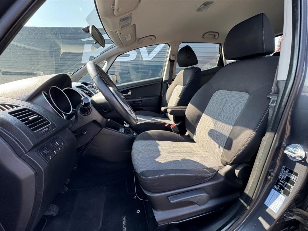 KIA Venga MPV 1,6 l 91 kw