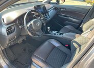 Toyota C-HR SUV / Terénní 1,8 l 72 kw
