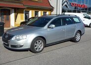 Volkswagen Passat 1