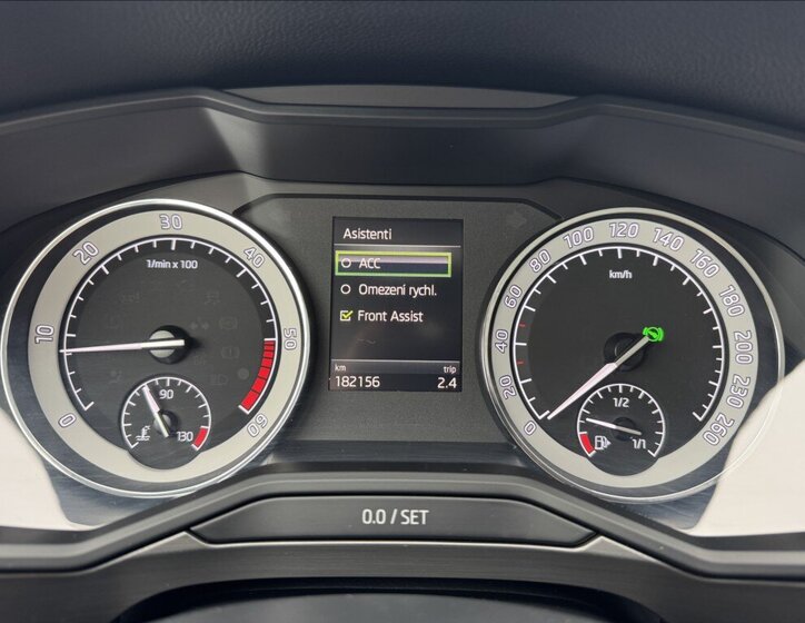 Škoda Superb Sedan 2,0 l 110 kw