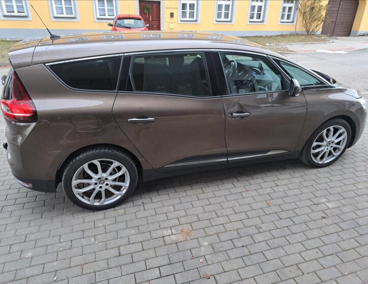Renault Grand Scénic 11