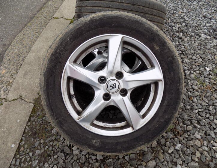 Opel Crossland X SUV 1,2 l 60 kw