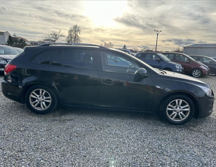 Chevrolet Cruze Kombi 1,7 l 96 kw