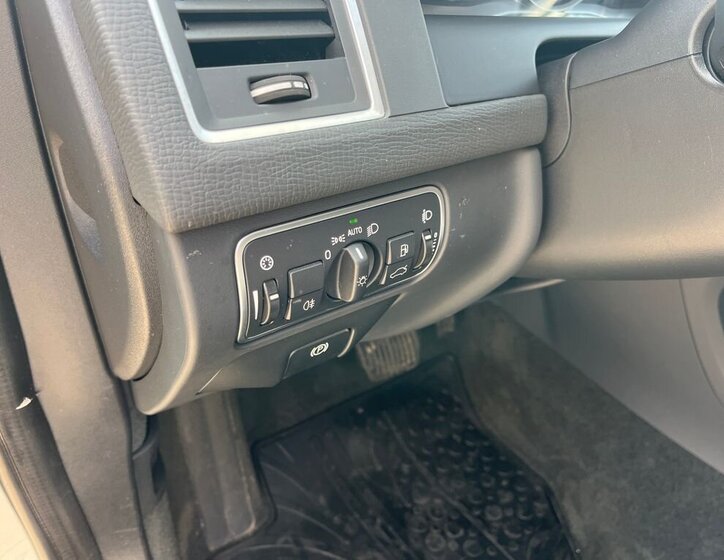 Volvo XC60 SUV / Terénní 2,4 l 140 kw