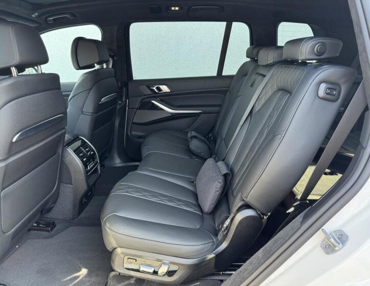 BMW X7 7