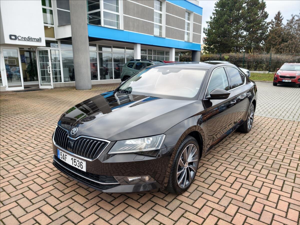 Škoda Superb Liftback 2,0 l 140 kw