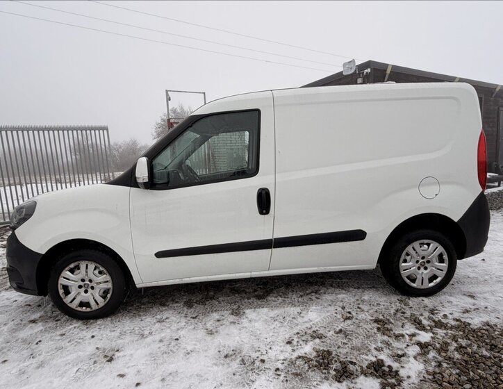 Fiat Dobló Pick-up 1,2 l 70 kw