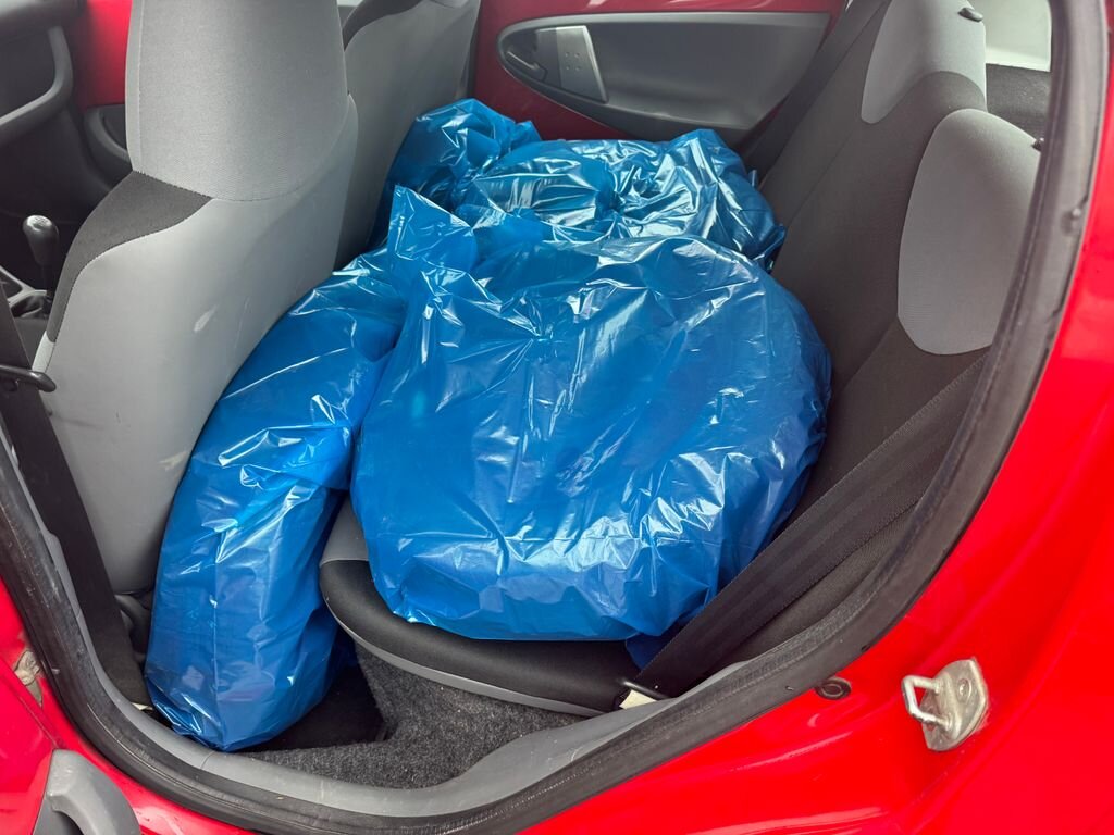 Peugeot 107 Hatchback 998,0 50 kw