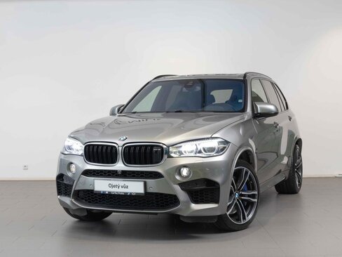 BMW X5 SUV / Terénní 4,4 l 423 kw
