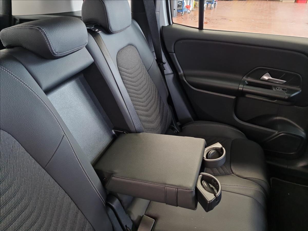 Mercedes-Benz GLB SUV 2,0 l 140 kw