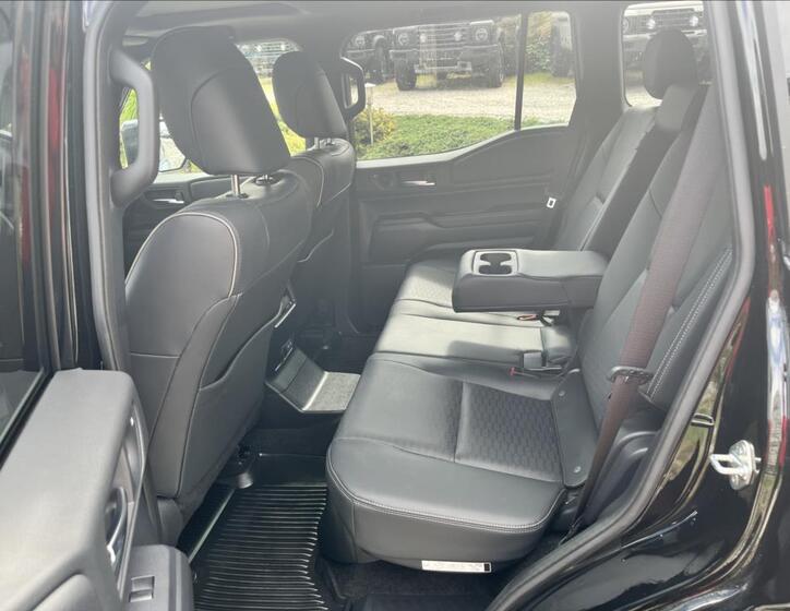 Toyota Land Cruiser 10