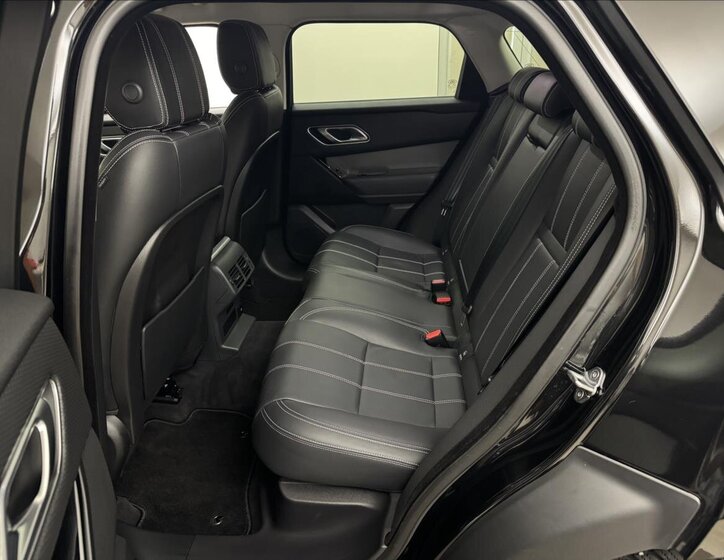 Land Rover Range Rover Velar SUV / Terénní 2,0 l 150 kw